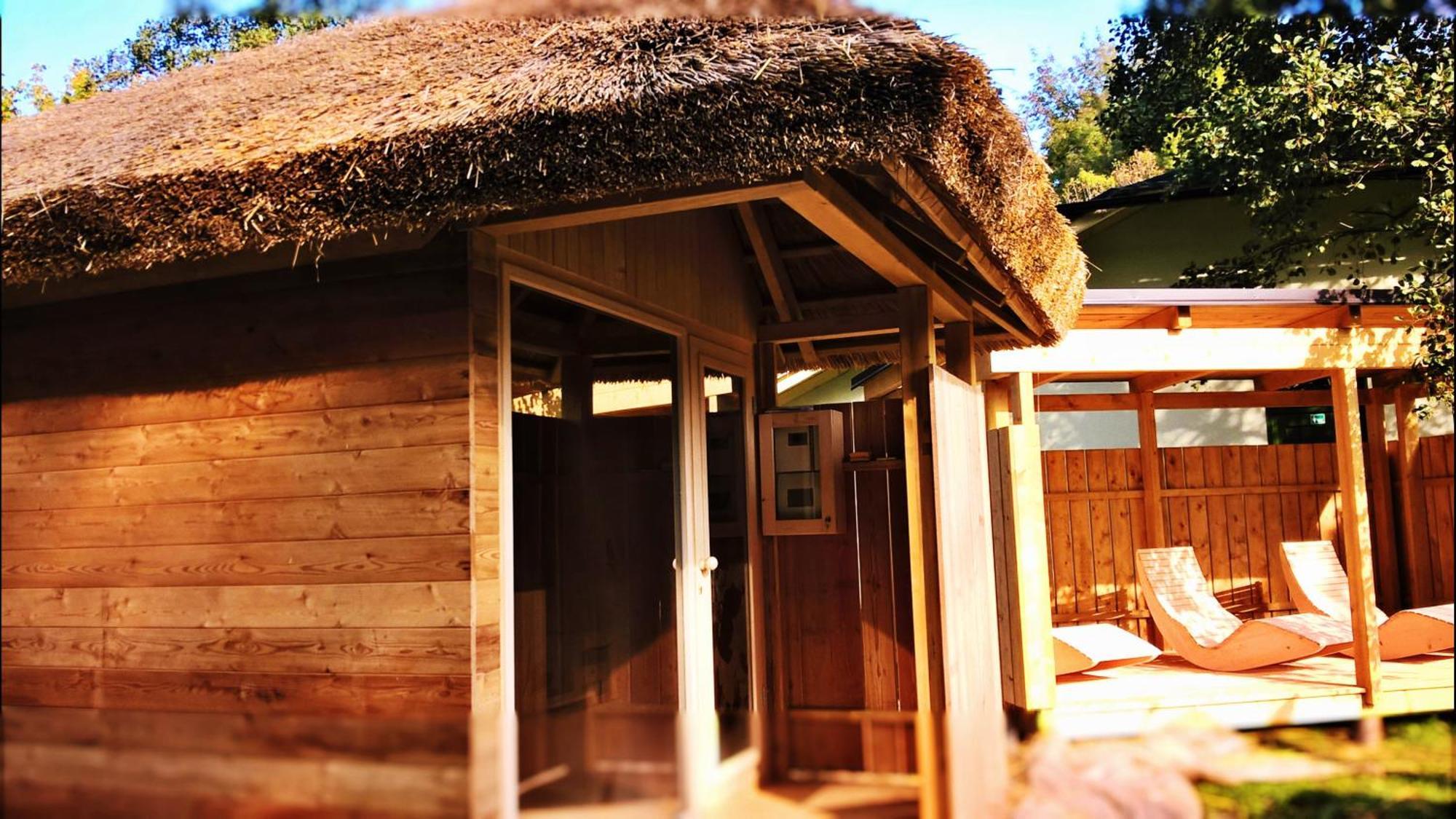 Holiday Resort Bela Krajina - Glamping And Mobile Homes 메틀리카 외부 사진
